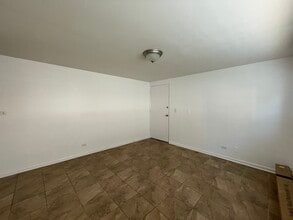 7722 W Belmont Ave in Chicago, IL - Building Photo - Building Photo