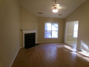 3512 Chelsea Village Ln in Winston-Salem, NC - Building Photo - Building Photo