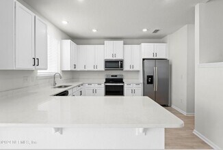 3082 Lucille Ln in Middleburg, FL - Building Photo - Building Photo