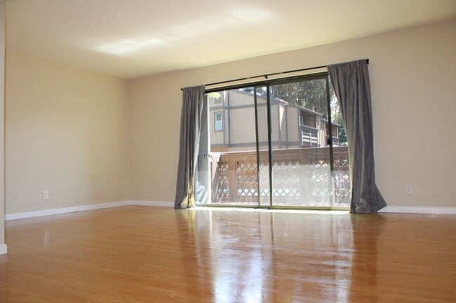507 Chabre Ct in El Sobrante, CA - Foto de edificio - Building Photo