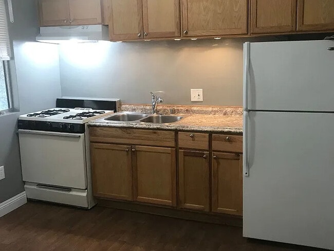 568 Durham St in El Cajon, CA - Foto de edificio - Building Photo