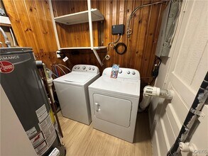 304 Birchwood Blvd in Baldwinsville, NY - Building Photo - Building Photo