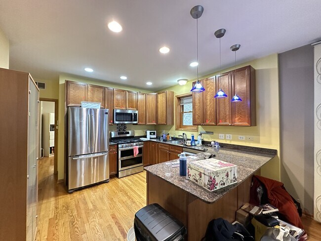 934 W Leland Ave in Chicago, IL - Building Photo - Building Photo