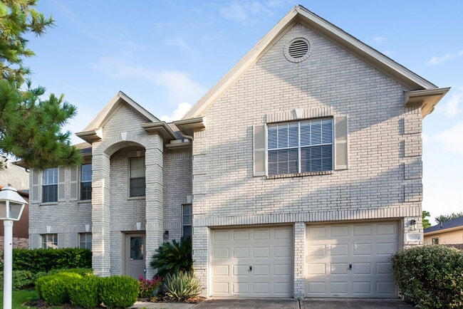 property at 17618 Coventry Oaks Dr