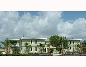 Courtyards at Martel Arms in Delray Beach, FL - Building Photo - Building Photo