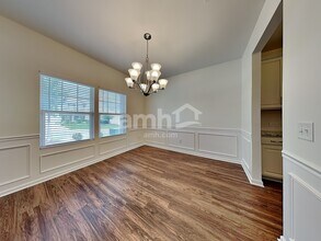 5705 Oakgate Dr in Greensboro, NC - Building Photo - Building Photo