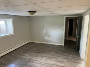 422 Reservoir St, Unit E in Norton, MA - Building Photo - Building Photo