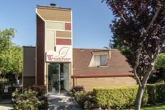 Woodchase Apartments in San Leandro, CA - Foto de edificio - Building Photo