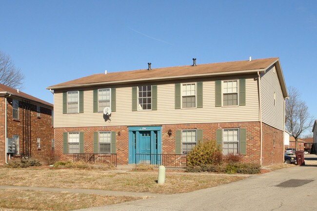 7401 Garrison Rd in Louisville, KY - Foto de edificio - Building Photo