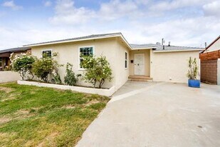 13913 McNab Ave in Bellflower, CA - Building Photo