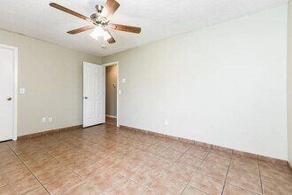 13032 Baltimore Woods Ln in Orlando, FL - Building Photo - Building Photo