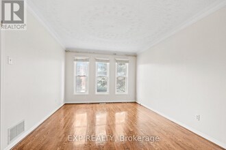 61 Dundee Cres in Markham, ON - Building Photo - Building Photo