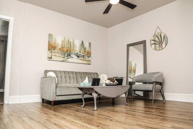 1808 West Diamond street, Unit 2 photo'