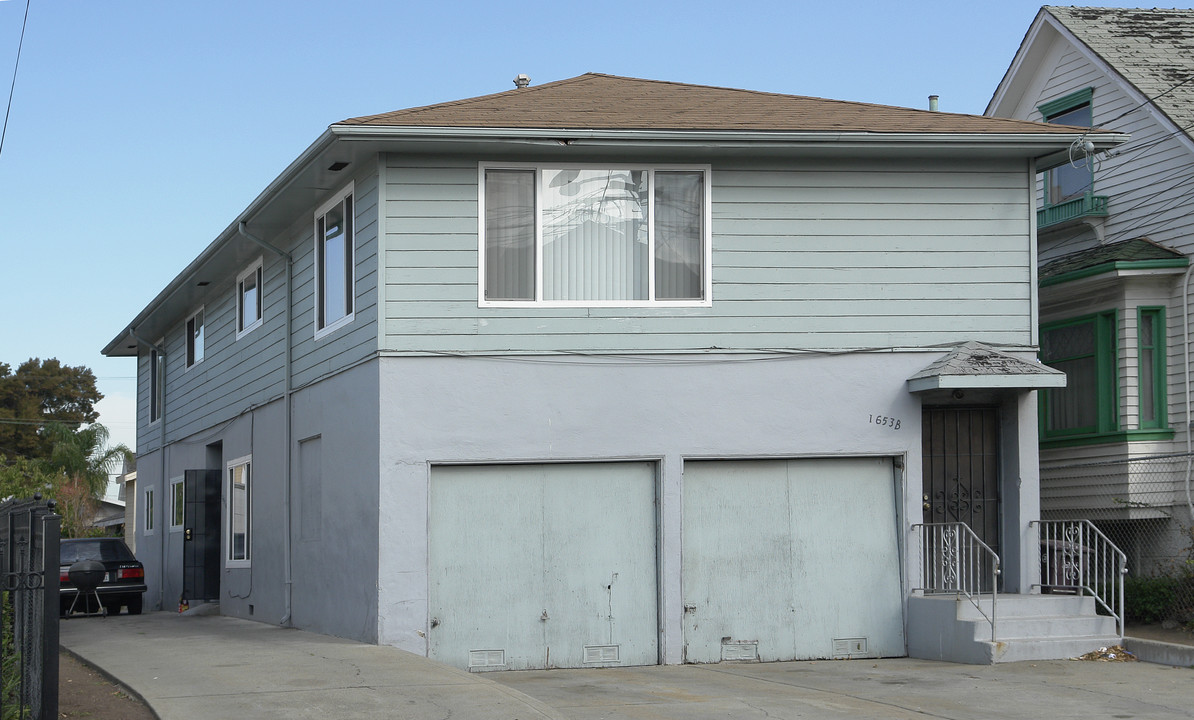 1653 84th Ave in Oakland, CA - Building Photo