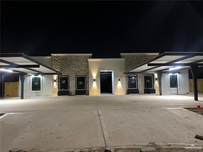 2100 Cassandra St in Mission, TX - Building Photo - Building Photo