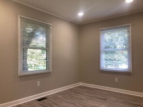 105 Lance St in Mount Holly, NC - Building Photo - Building Photo