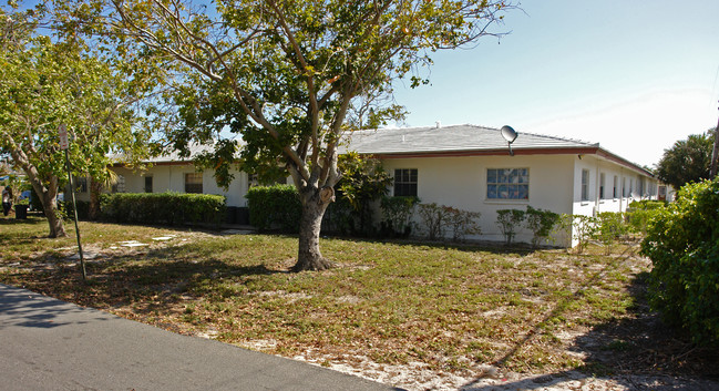 700 NE 1st St in Pompano Beach, FL - Building Photo - Building Photo