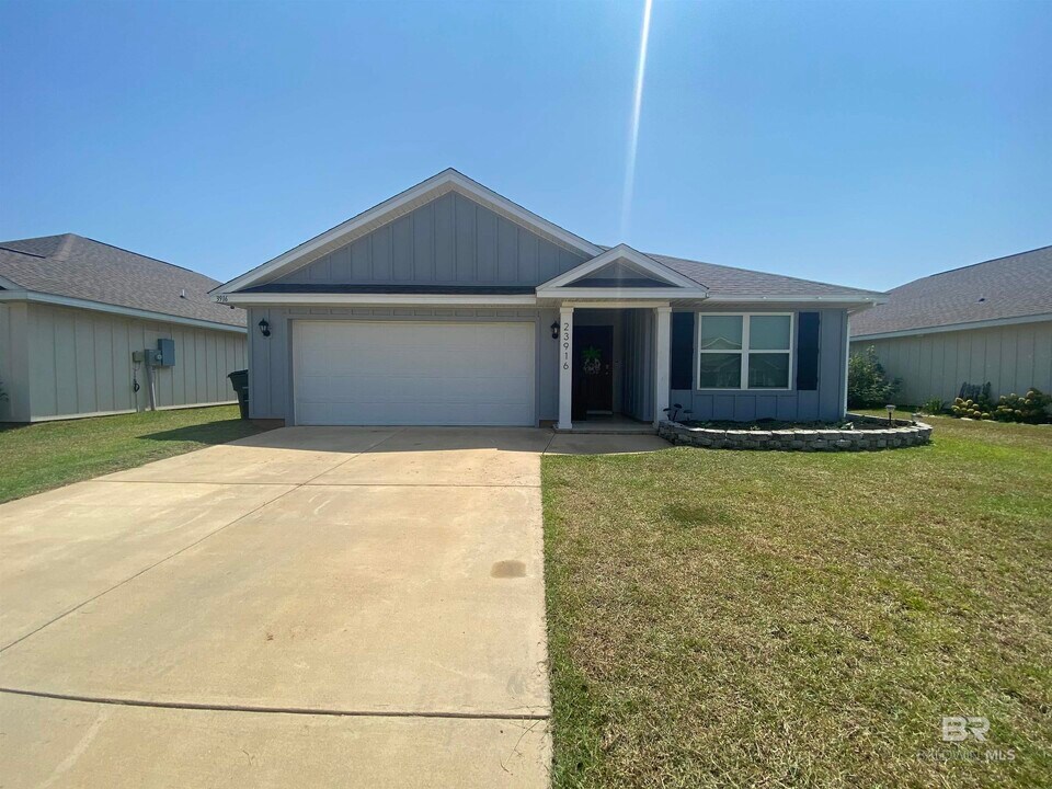 23916 Avernus Lp in Daphne, AL - Building Photo
