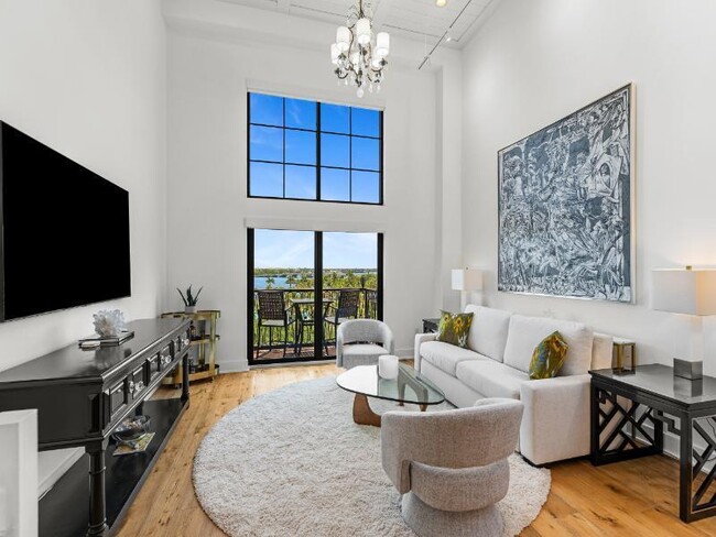 101 N Clematis St in West Palm Beach, FL - Building Photo - Building Photo