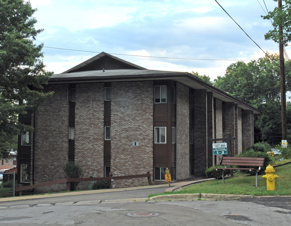 Evergreen Park Garden in Vestal, NY - Building Photo