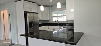 1626 Grace Ave in Ft. Myers, FL - Building Photo