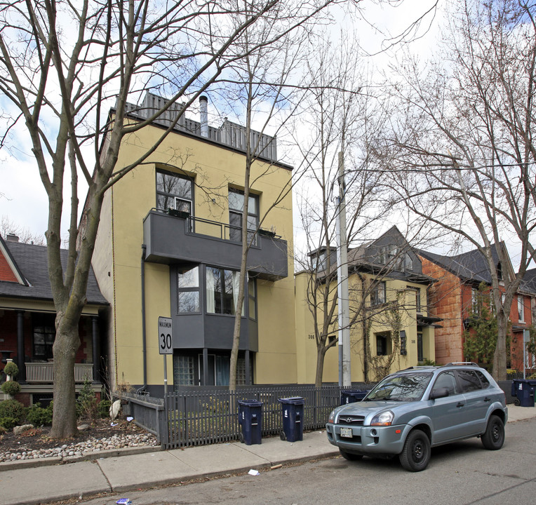 306 Sackville Grn in Toronto, ON - Building Photo