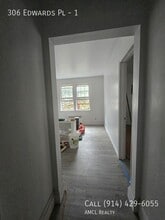 306 Edwards Pl in Yonkers, NY - Building Photo - Building Photo