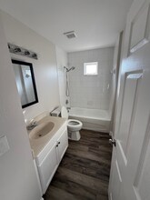 1025 SE 12th St in Cape Coral, FL - Building Photo - Building Photo