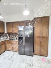 11920 Manzanilla Ln in Los Angeles, CA - Building Photo - Building Photo