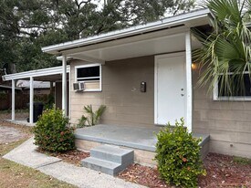 1733-1735 Grove St S in St. Petersburg, FL - Building Photo