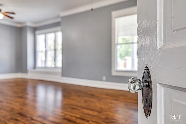 2 N Adams St in San Angelo, TX - Building Photo - Building Photo