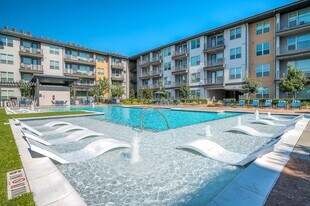 Avasa Spring Branch in Houston, TX - Building Photo