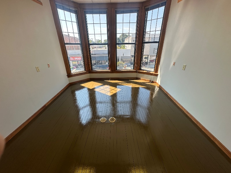 120 N Main St in Churubusco, IN - Building Photo