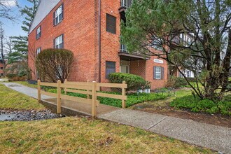 159 Drummers Ln, Unit 159 Drummers Lane in Wayne, PA - Foto de edificio - Building Photo