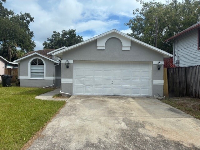 905 Hart St in Clearwater, FL - Building Photo
