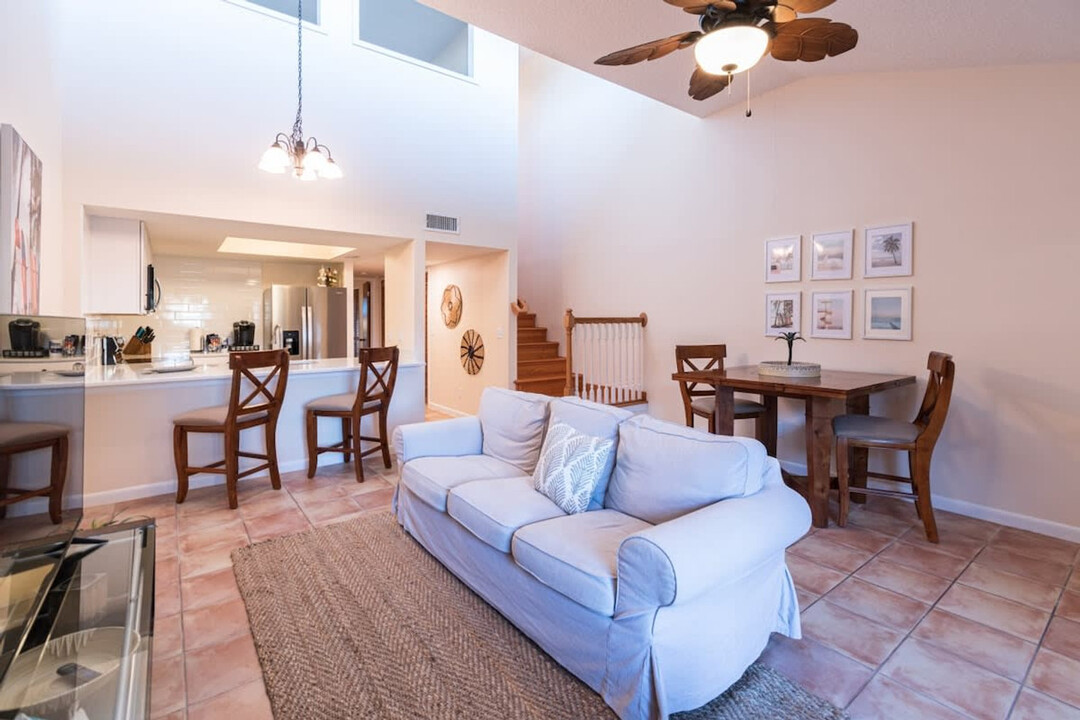 255 Woodland Ave in Cocoa Beach, FL - Building Photo