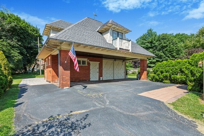 property at 340 N Penn St