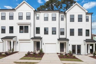 3615 Elm Grv Ln in Raleigh, NC - Building Photo - Building Photo