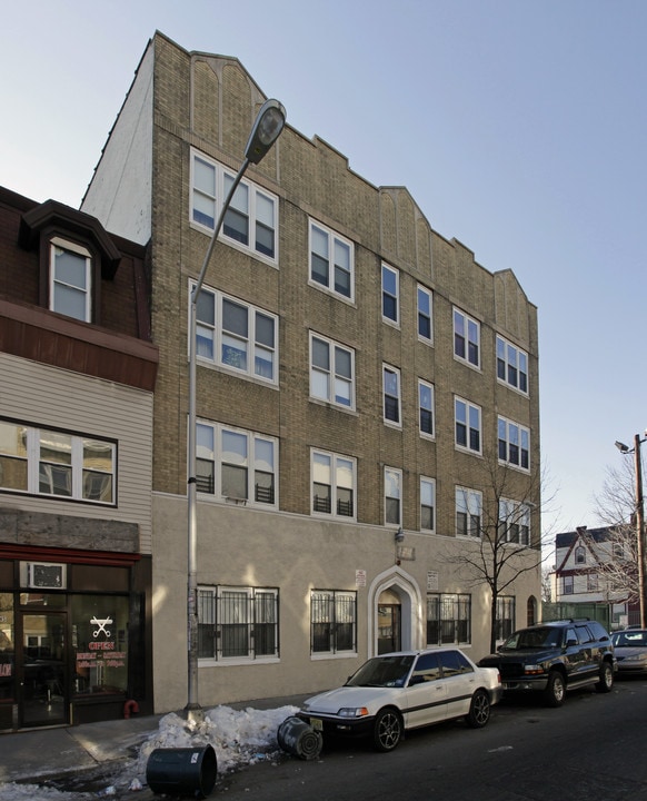 500 Bergen Ave in Jersey City, NJ - Foto de edificio