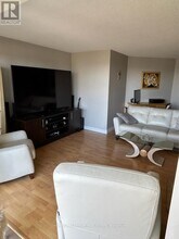61-861 Markbrook Ln in Toronto, ON - Building Photo - Building Photo