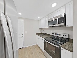 10404 Hershey Rd in Thonotosassa, FL - Building Photo - Building Photo
