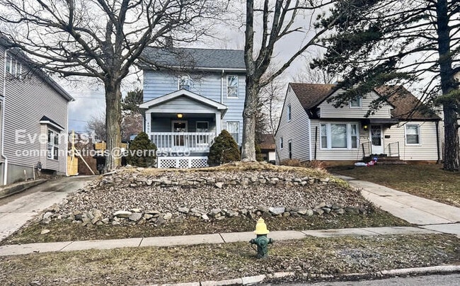 property at 4065 Harwood Rd