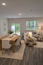 480 Colchester Ct in Moncks Corner, SC - Building Photo - Building Photo