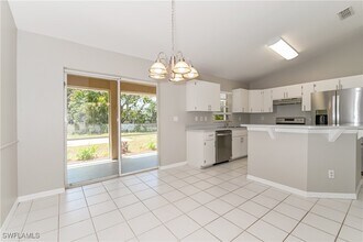610 SW 27th St in Cape Coral, FL - Building Photo - Building Photo