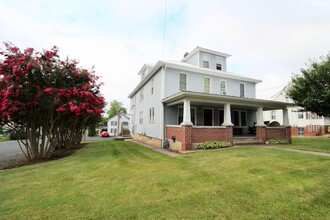 1131 Shenandoah St in Harrisonburg, VA - Building Photo - Building Photo