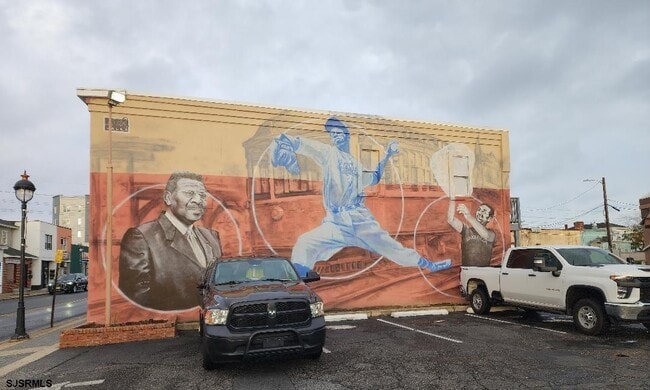 property at 118 S Main St