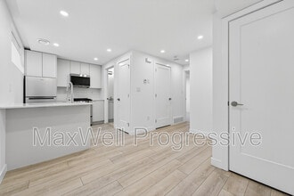 13516-13115 115 Ave NW in Edmonton, AB - Building Photo - Building Photo