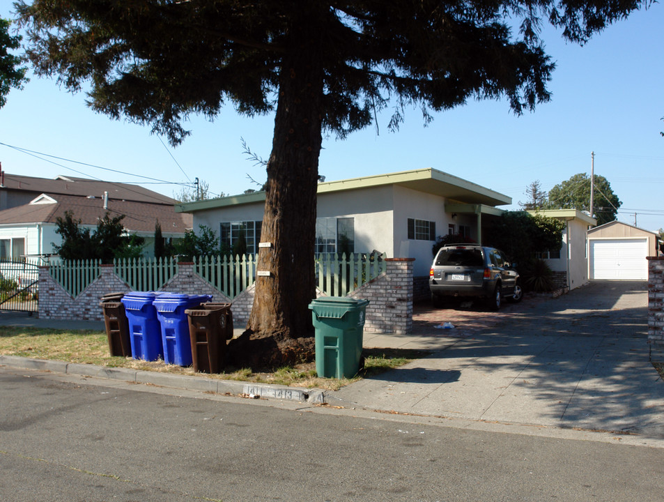 1411-1413 Burbeck Ave in Richmond, CA - Building Photo