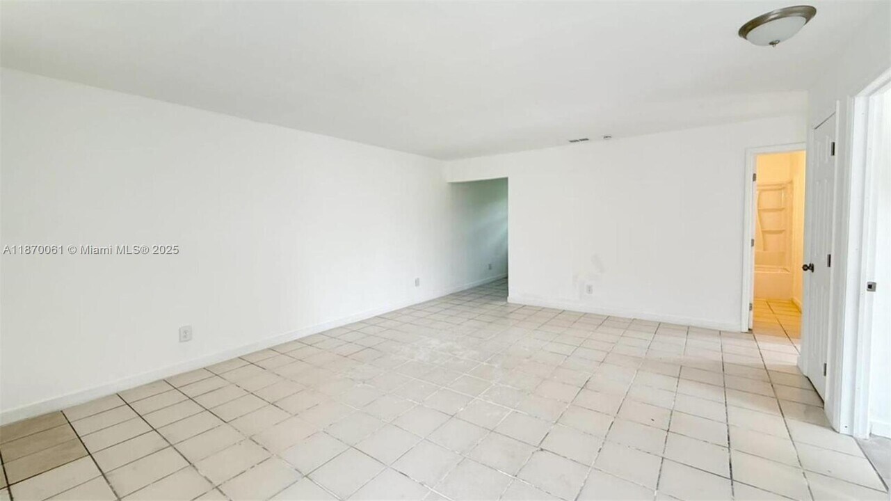 5605 Ninth Ave in Ft. Myers, FL - Building Photo