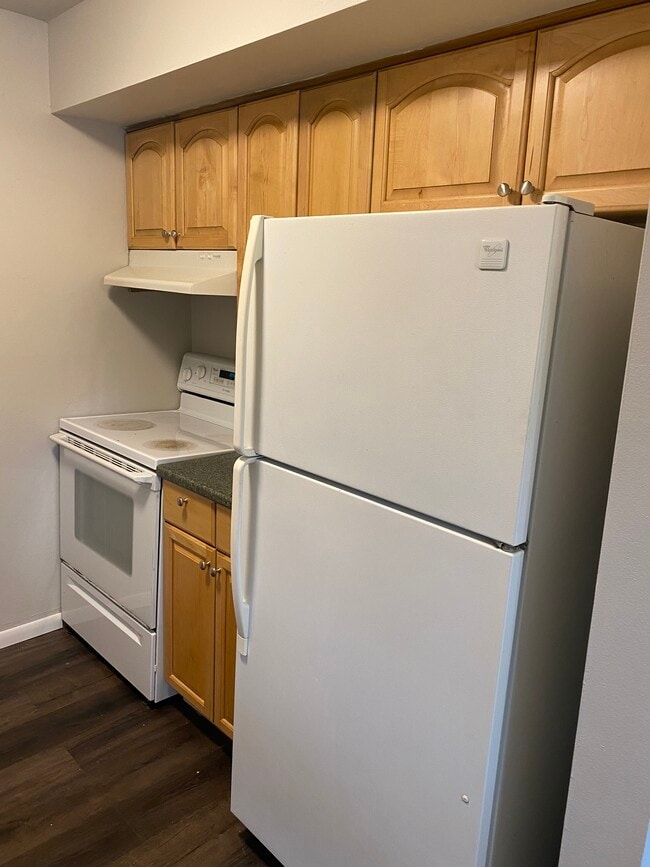 5671 Williamsburg Way, Unit Williamsburg Way in Fitchburg, WI - Foto de edificio - Building Photo